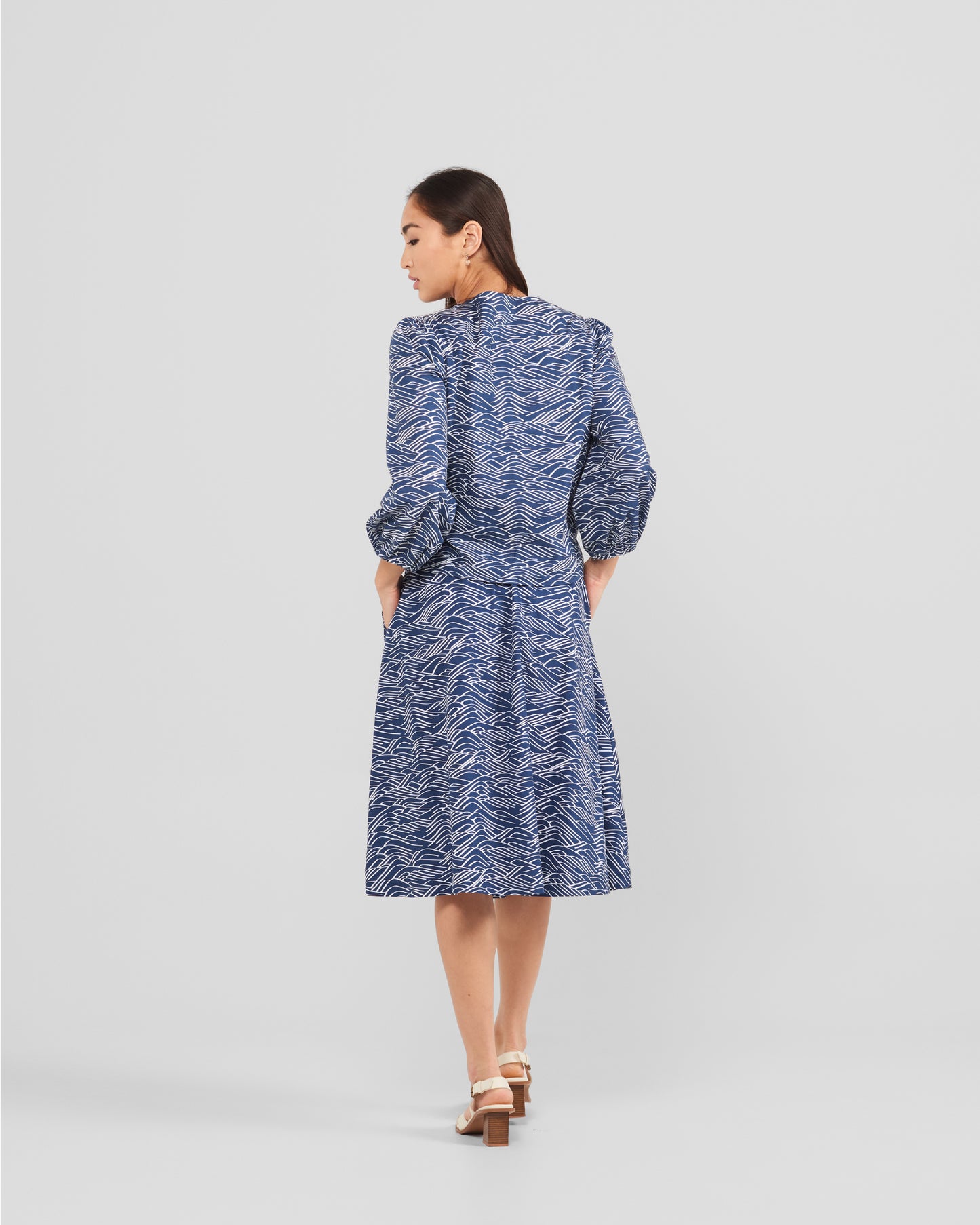 Women's Big Waves Print Midi Pocket Skirt
